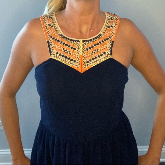 🍁3for$10🍁 Alya Embroidered Neckline Dress size M - Picture 3 of 5